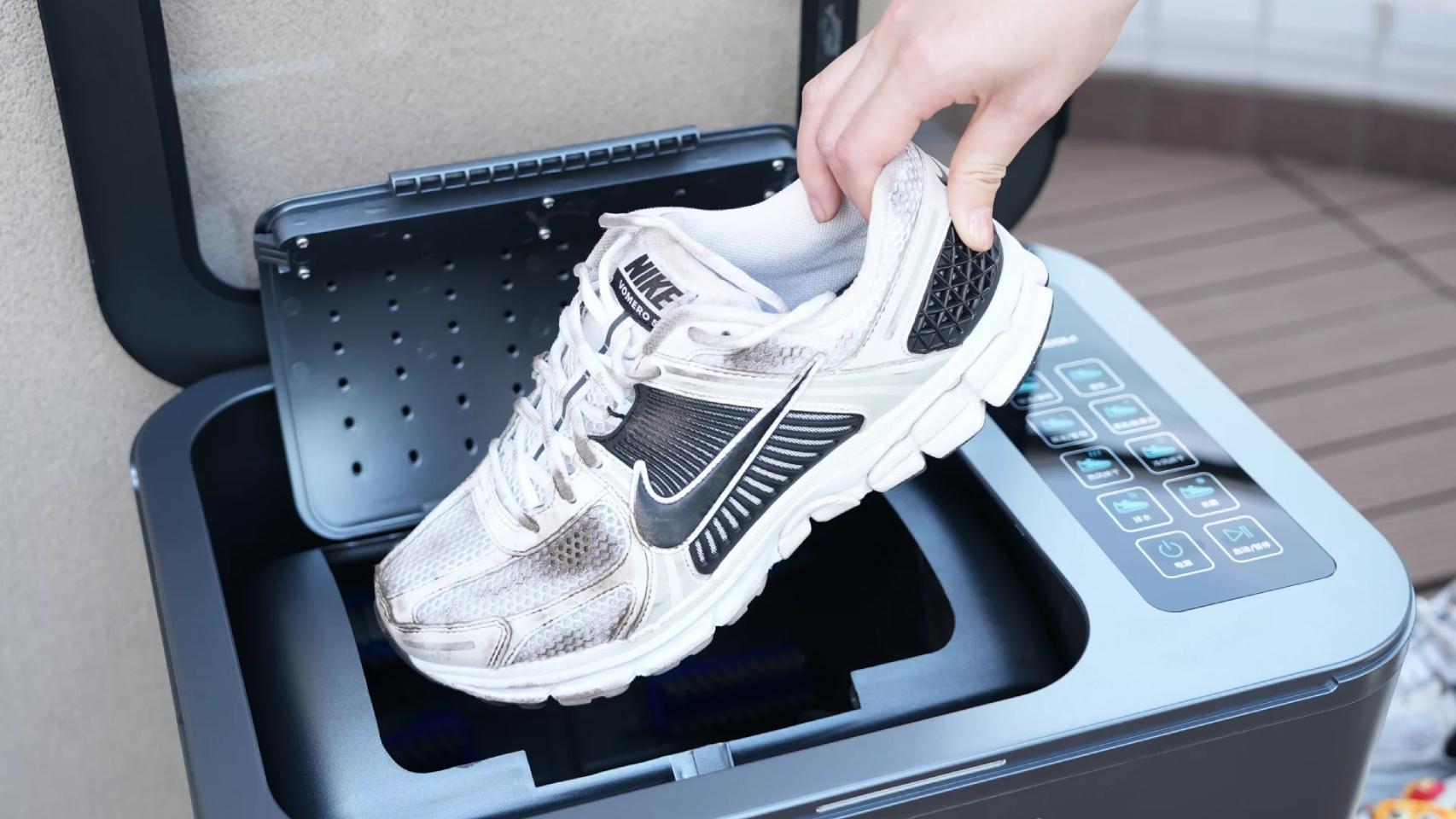 El Midishi M1, la máquina para lavar zapatillas.