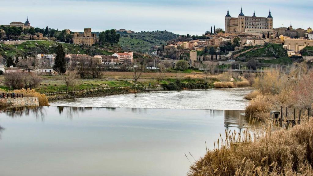 El río Tajo en su paso por Toledo. EFE