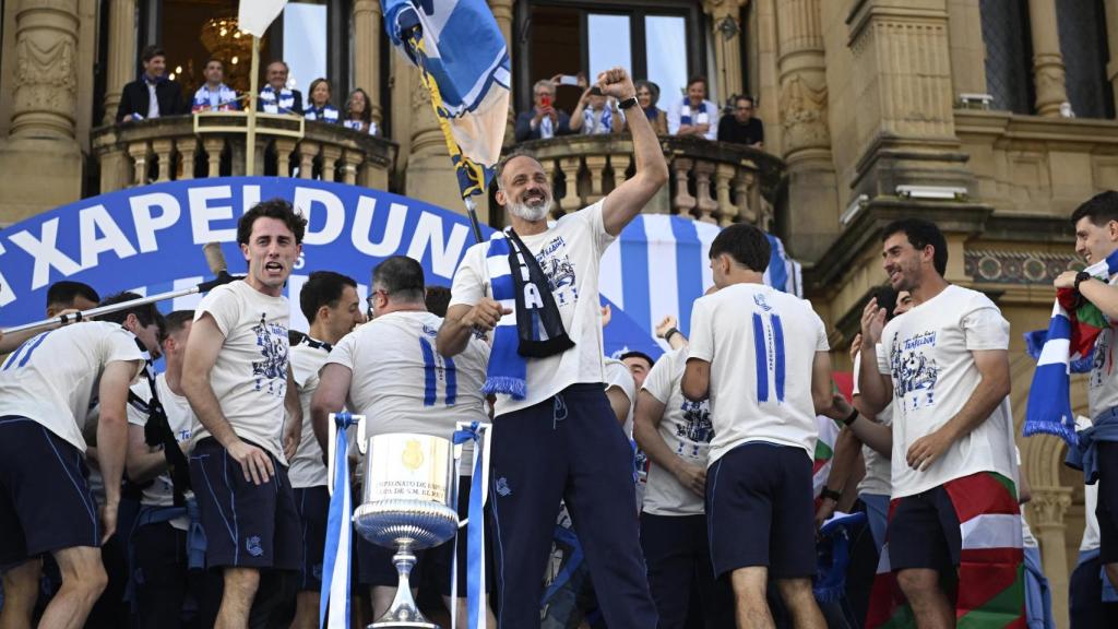 Matarazzo con la Copa del Rey.