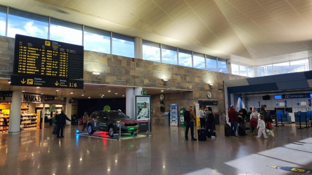 Terminal del aeropuerto de A Coruña la semana pasada.
