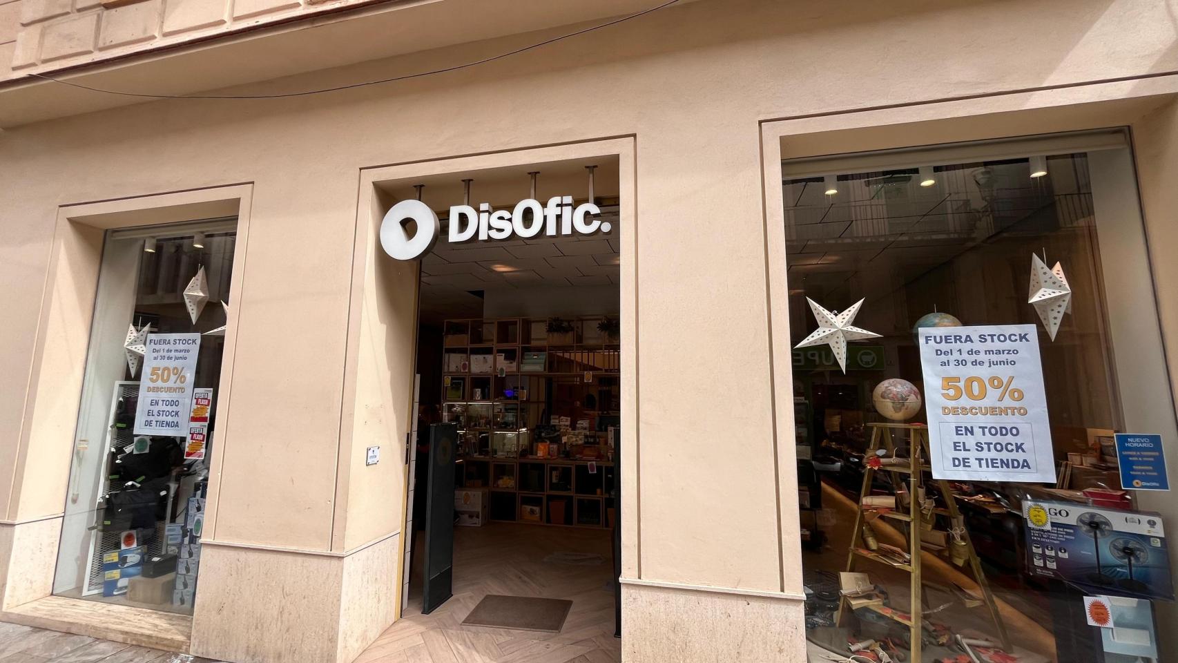 DisOfic, en calle Martínez.