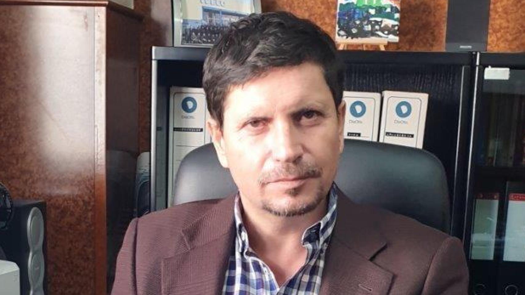 Antonio López.