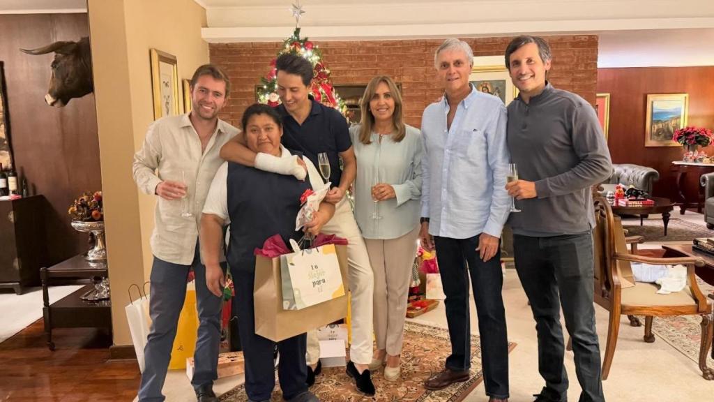 Andrés Roca Rey pasa tiempo con sus padres y su hermano la Navidad pasada.