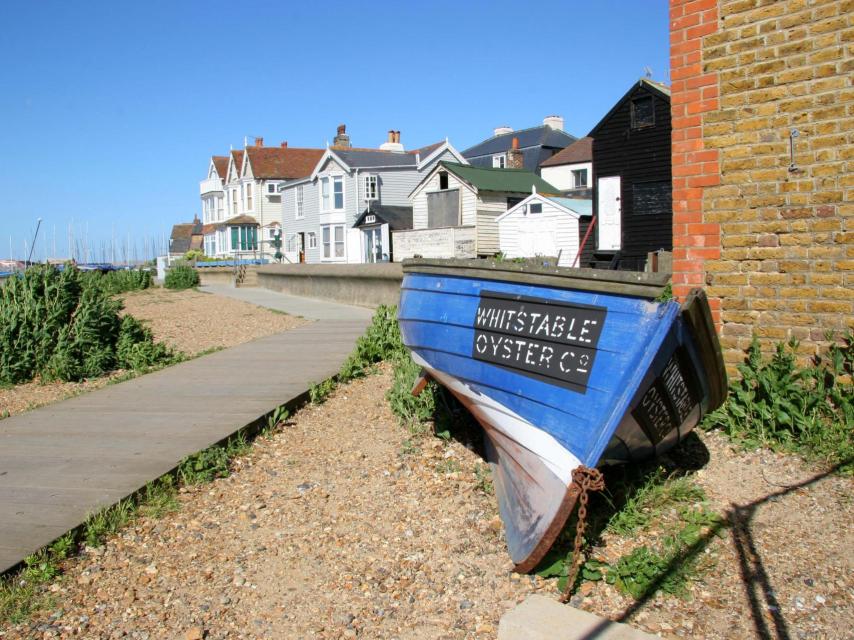 Uno de los famosos barcos para coger ostras de Whitstable.