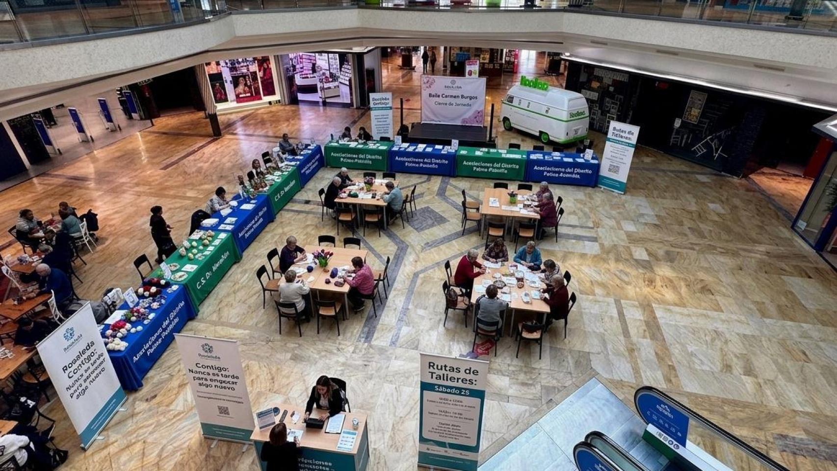 Talleres y actividades en el Centro Comercial Rosaleda.