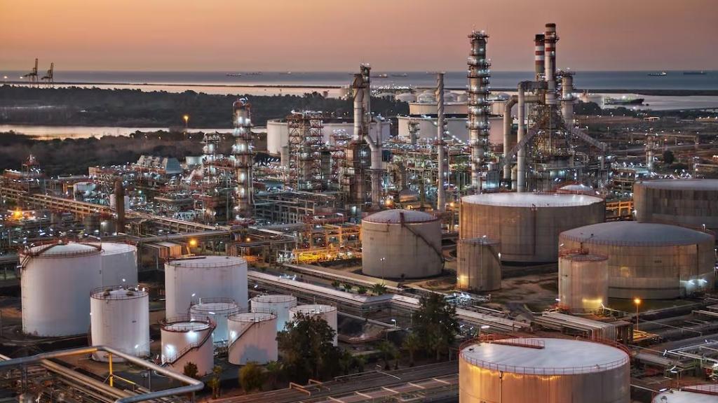 Refinería de Moeve en Palos de la Frontera (Huelva).