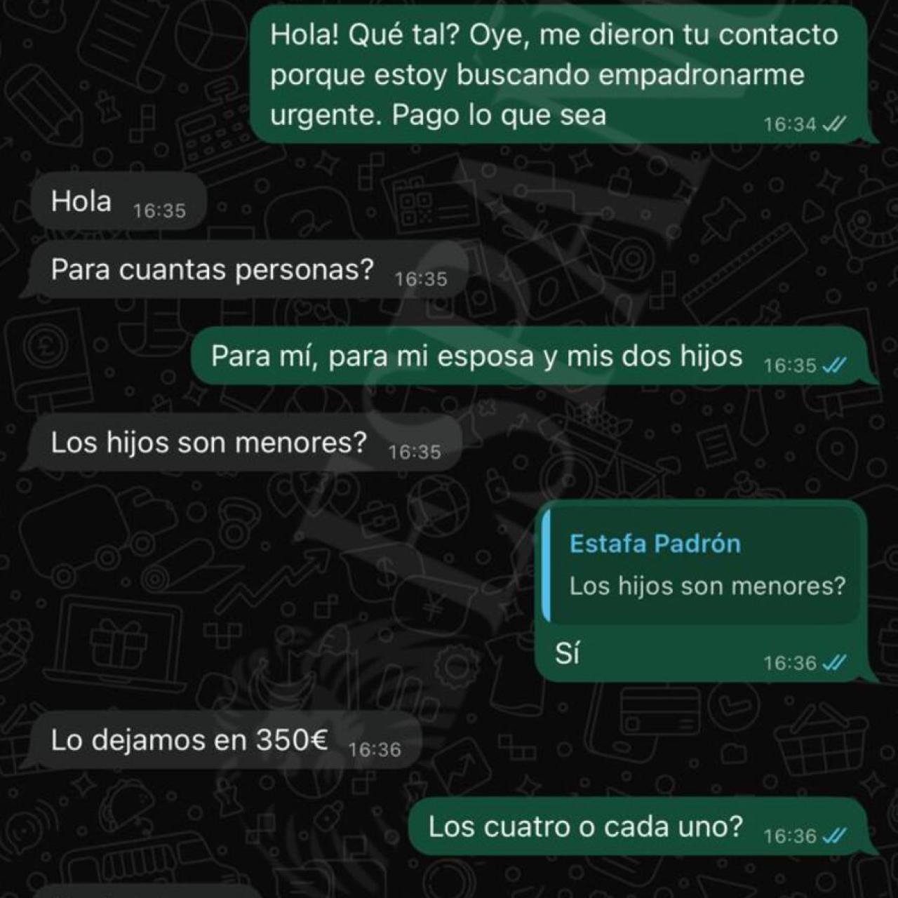 Sebastián V., realizando una oferta para vender un padrón ilegal.