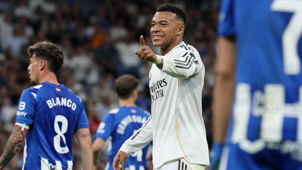 Mbappé, durante el Real Madrid - Alavés