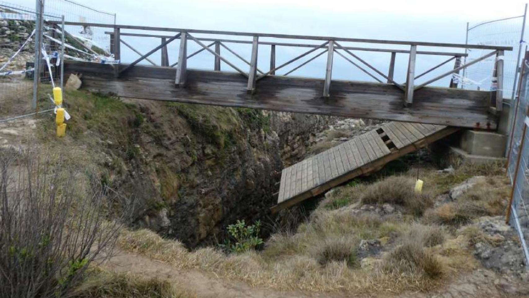 Una de las fotos tomadas por el ingeniero de caminos que inspeccionó la pasarela.