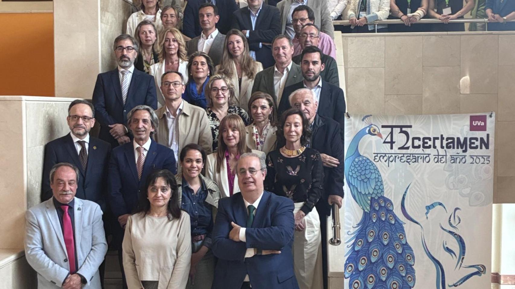 Foto de familia del jurado del Premio Empresario del Año de la UVa
