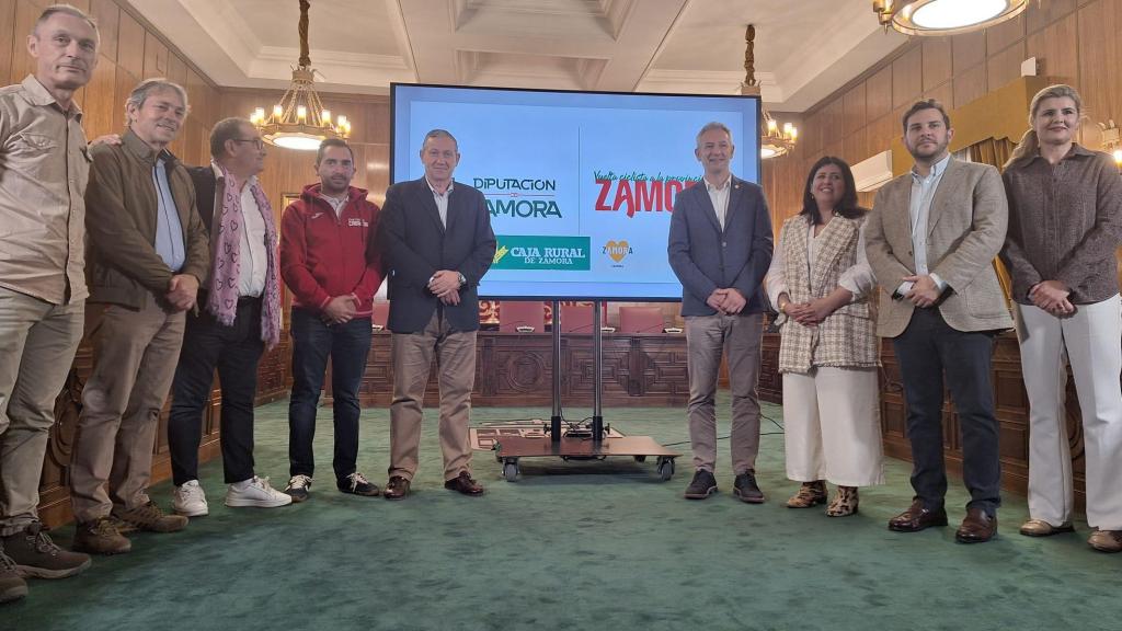 Presentación de la Vuelta Provincia de Zamora 2026 en el Salón de Plenos de la Diputación de Zamora.