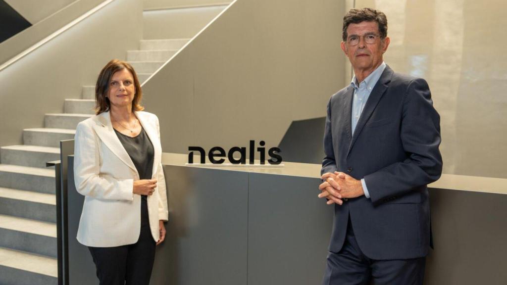 La consejera delegada de Nealis, Myriam Gimeno, junto a su presidente, Enrique Gimeno. EE