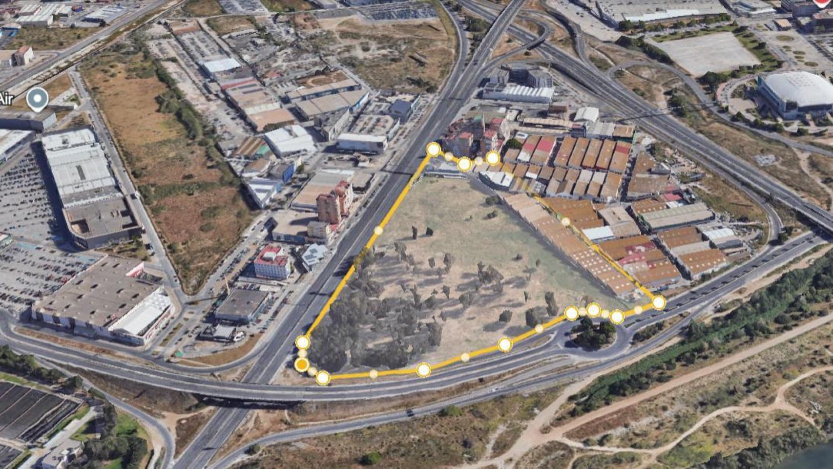 Vista de los terrenos afectados por el proyecto del gran centro comercial impulsado por Tomás Olivo.