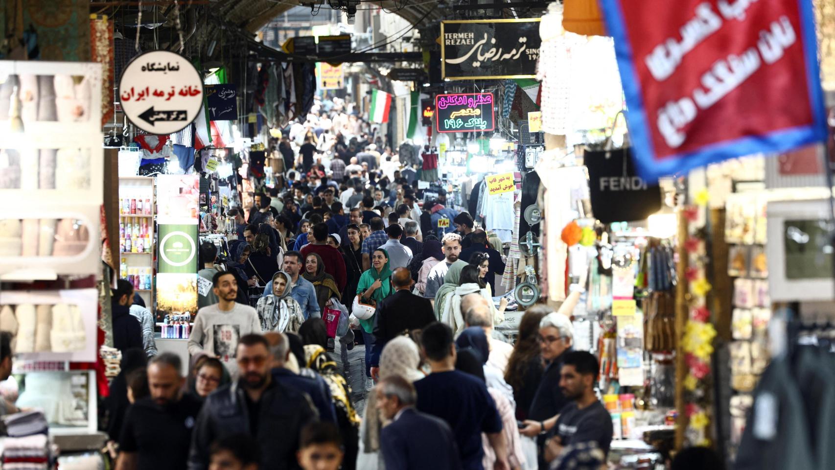 La resistencia de Irán frente a Trump empieza a mostrar sus grietas: el paro, la inflación y la censura agotan a los iraníes