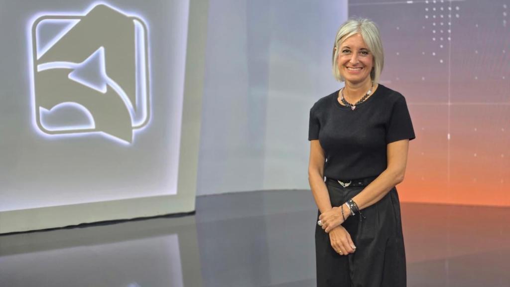 Raquel Fuertes, en uno de los platós de Aragón TV.