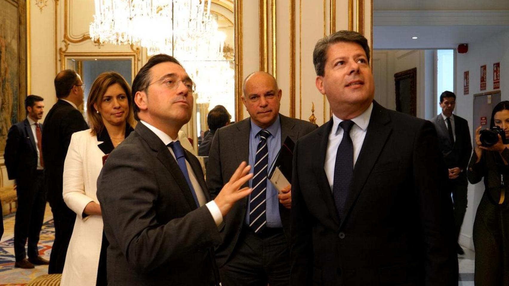 José Manuel Albares, ministro de Exteriores, y Fabian Picardo, ministro principal de Gibraltar, este miércoles durante su reunión oficial en el Palacio de Viana.