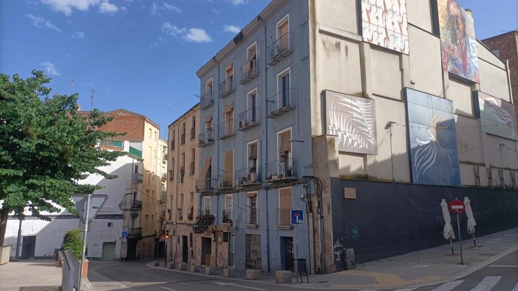 Bajada hacia la calle Mayor, la más concurrida de Lérida.