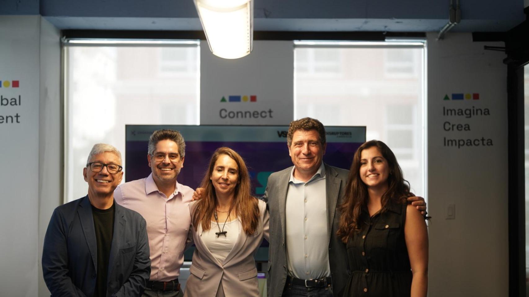 Fernando Cariello (DYBO), Diego Morones (U.S.-Mexico Chamber of Commerce), Rosa Jiménez (DISRUPTORES), Nacho Mas (Startup Valencia) e Irene Tayler (Uruguay XXI).