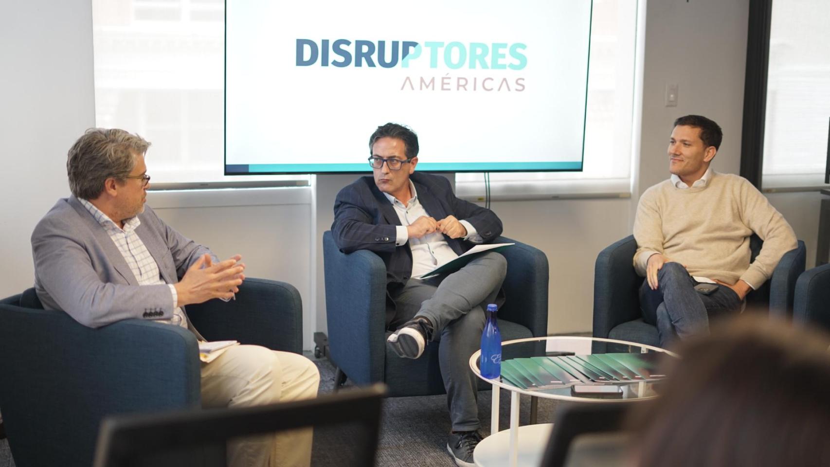 José María Blasco (ICEX), Rafa Navarro (DISRUPTORES) y Juan Manuel Barrero (LAZO).