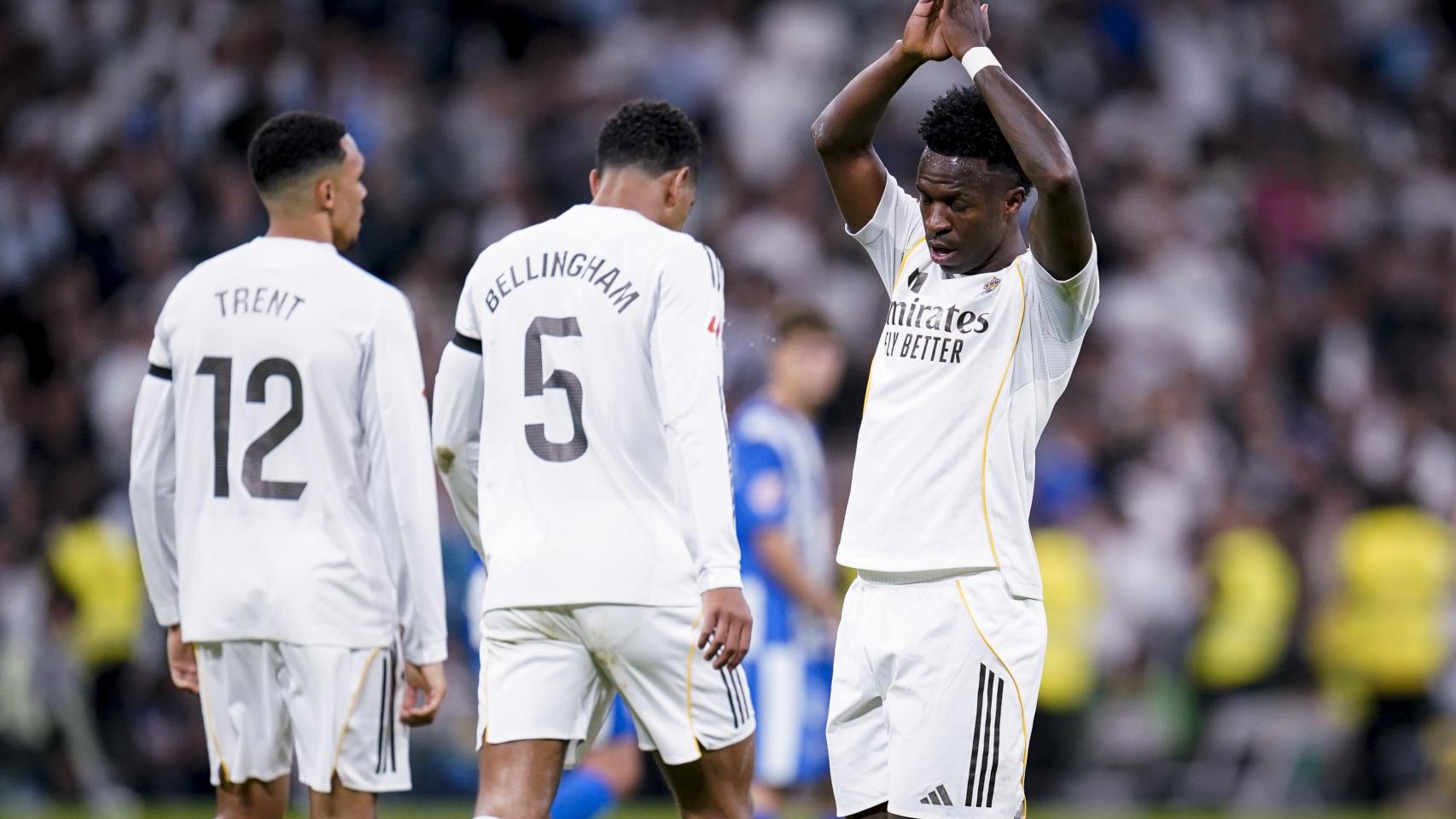 Vinicius pidiendo perdón en el Santiago Bernabéu