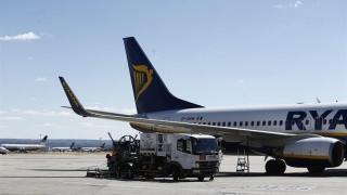Repostaje de aviones en Barajas.