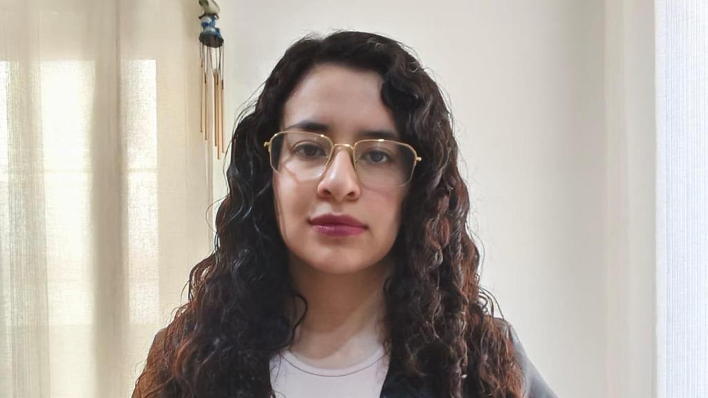 Lucía Gomez, preparando la oposición de Auxiliar Administrativo del Estado.