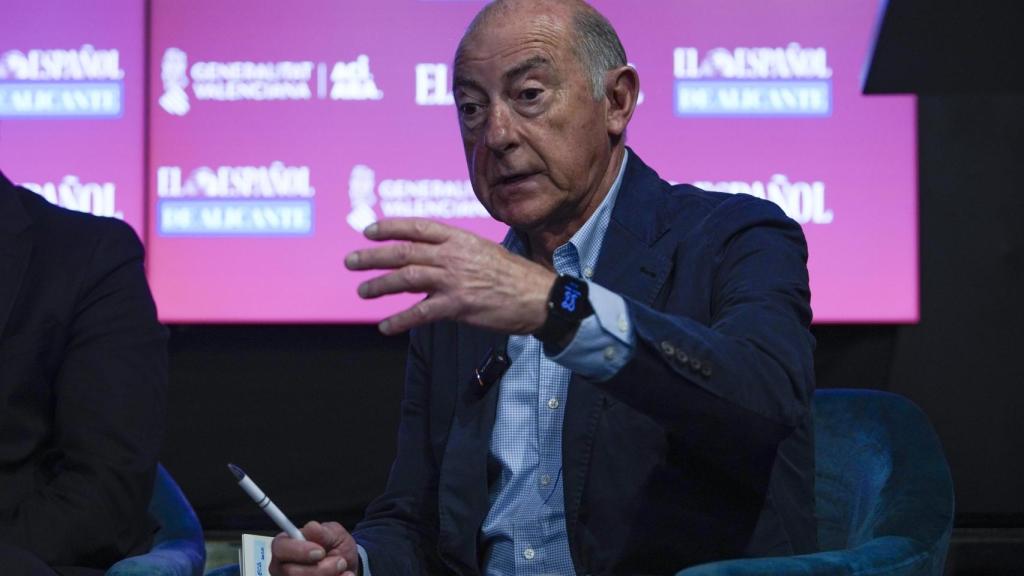 el director gerente de FGV, Alfonso Novo, durante la mesa redonda.