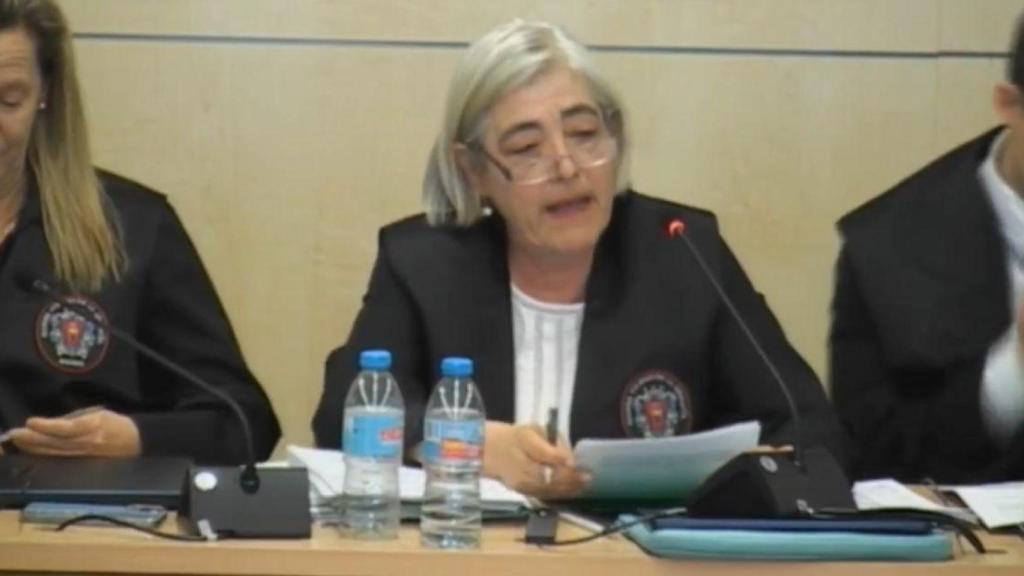 La abogada del PSOE durante el interrogatorio. EE