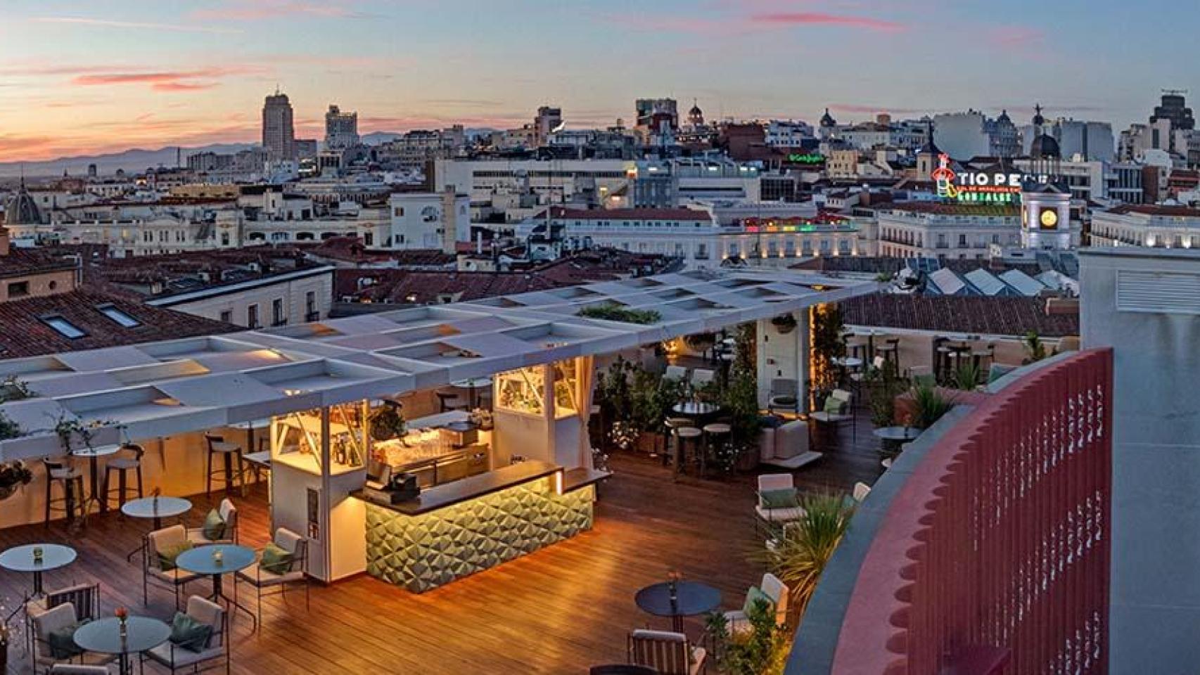 La terraza del UMusic Hotel Madrid de la que podrás disfrutar participando en el sorteo de la Comunidad de Magas.