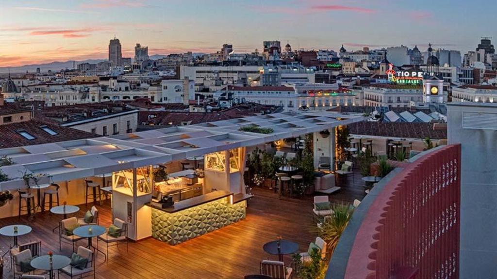 La terraza del UMusic Hotel Madrid de la que podrás disfrutar participando en el sorteo de la Comunidad de Magas.