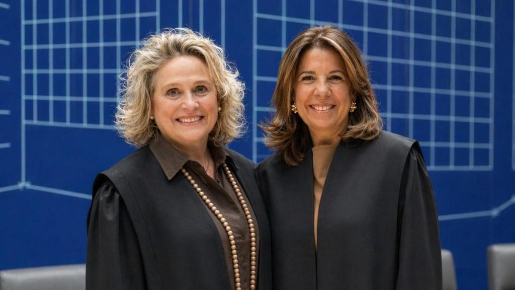 Carmen y Ana, procuradoras. EE