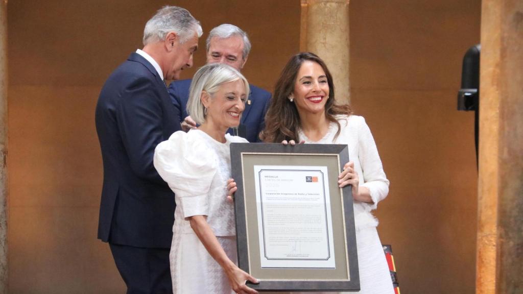Entrega de la Medalla de Oro de las Cortes de Aragón.