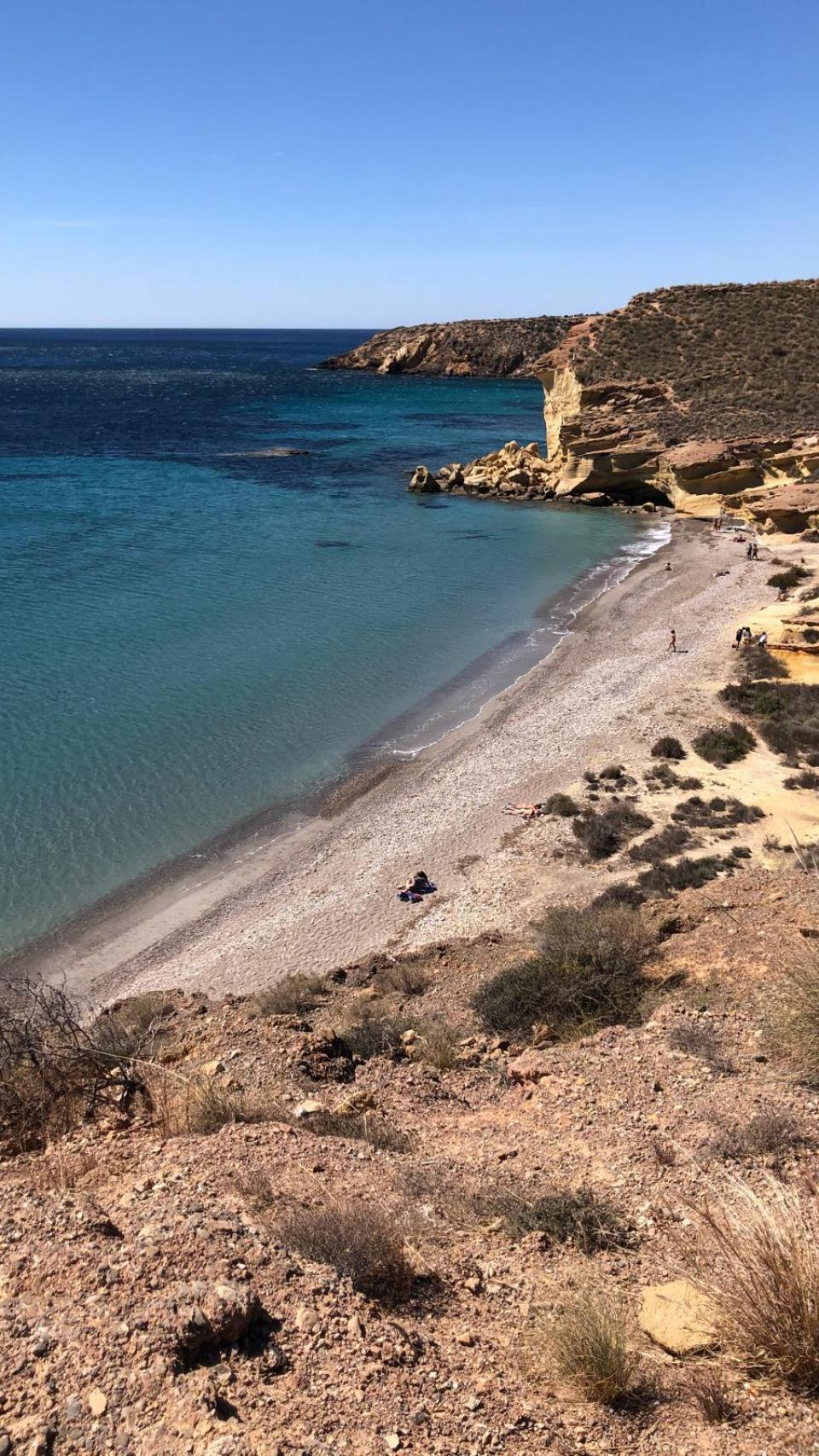 Conocida como la Costa Cálida, la región de Murcia cuenta con más de 100 playas y calas distribuidas a lo largo de 250 kilómetros de costa.
