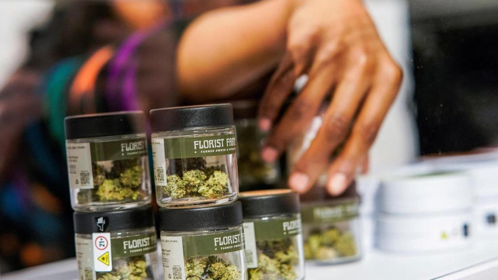 EEUU reclasifica la marihuana medicinal.