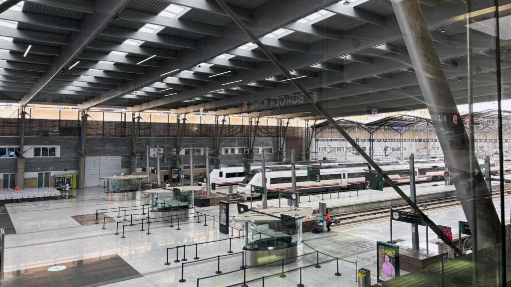 Interior de la estación Málaga María Zambrano.