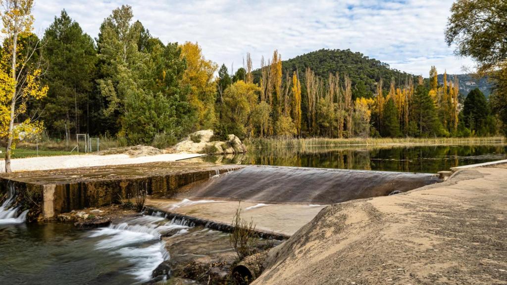 Piscina natural de Cañamares.