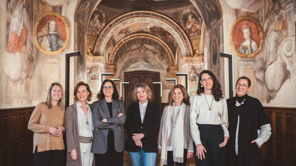 Las puertas del Oratorio de la Villa se abrieron ante las cámaras de Magas.