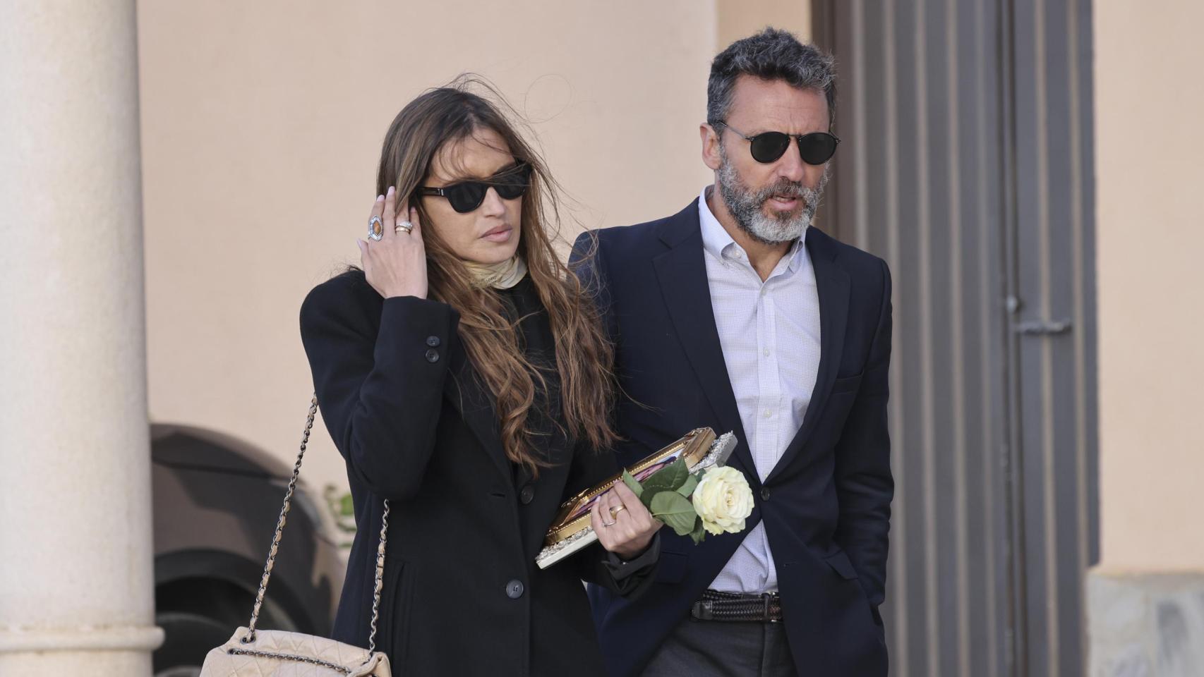 Sara Carbonero junto a su pareja, Jota Cabrera. el pasado 13 de abril, en Corral de Almaguer, en Toledo.