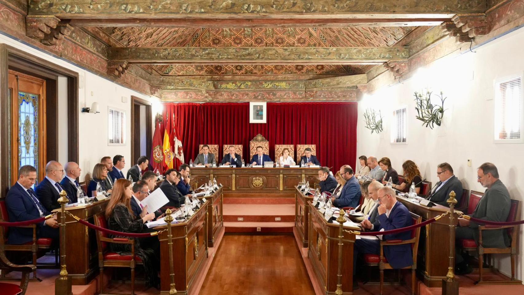 Imagen del pleno de la Diputación de Valladolid de este viernes, 24 de abril.jpeg