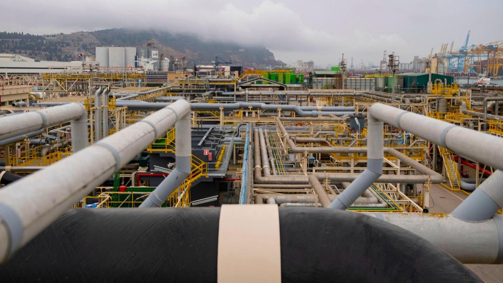 Bruselas cambia de estrategia: baja el recibo de la luz y reforma el mercado eléctrico para frenar el gas