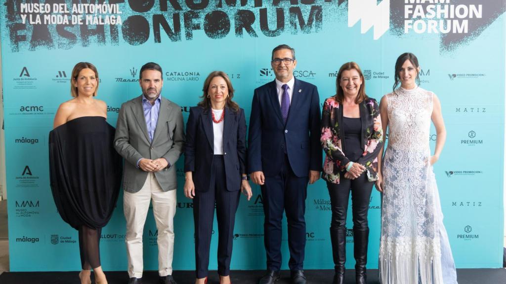 Elvira Carrera, Jacobo Florido, Patricia Navarro, Carlos Garcia, Esperanza Gonzalez y Mar González.