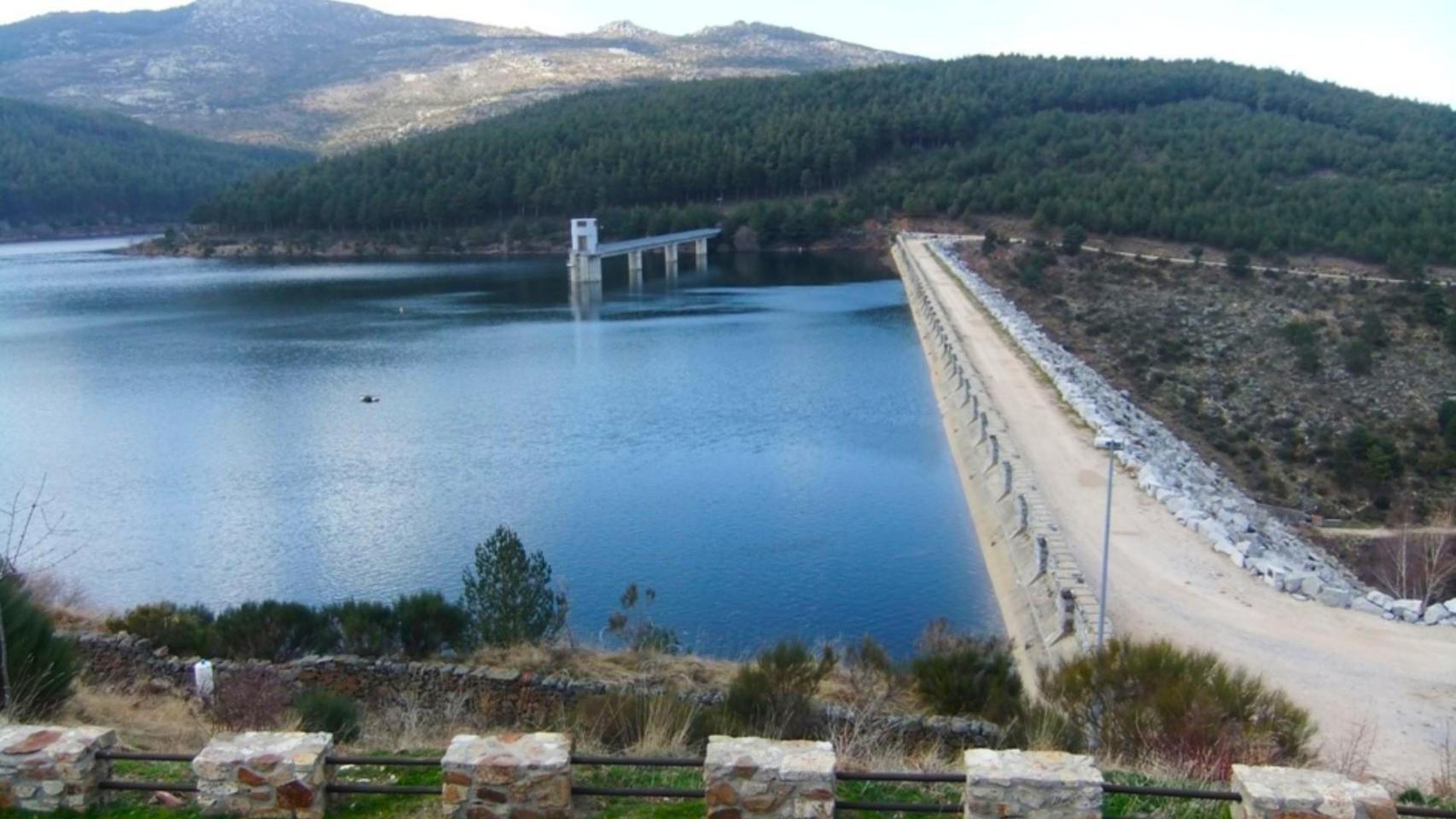 El embalse español que se convierte en la mayor megabatería de energía limpia con un sistema de 280 MW de potencia