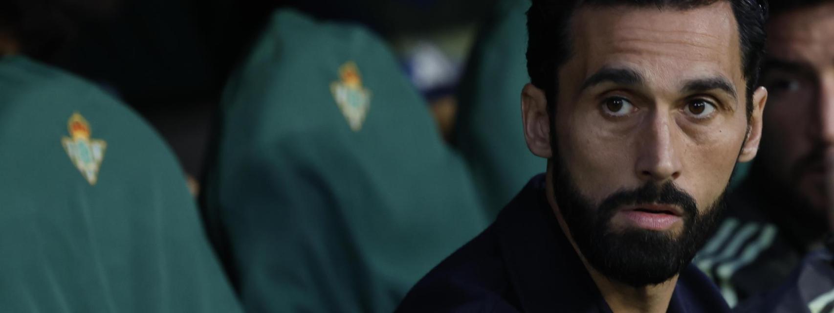 Álvaro Arbeloa, en el banquillo del Real Madrid en La Cartuja