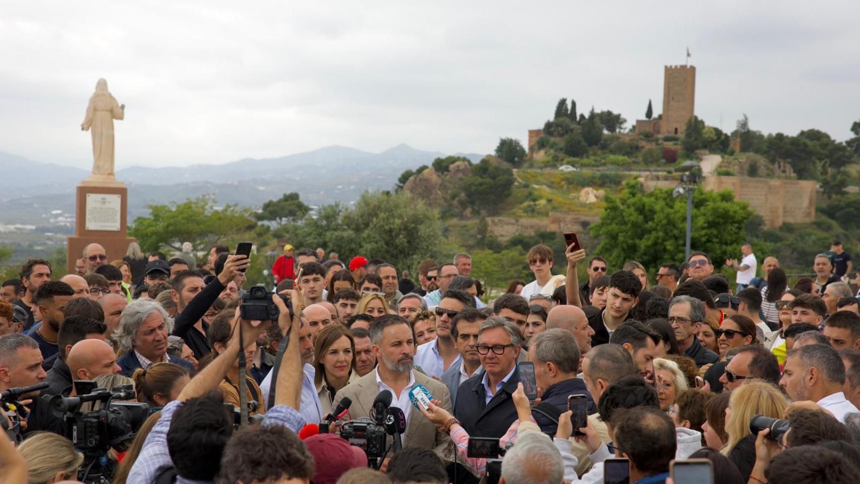 Sanitago Abascal, en la convocatoria ante los medios.