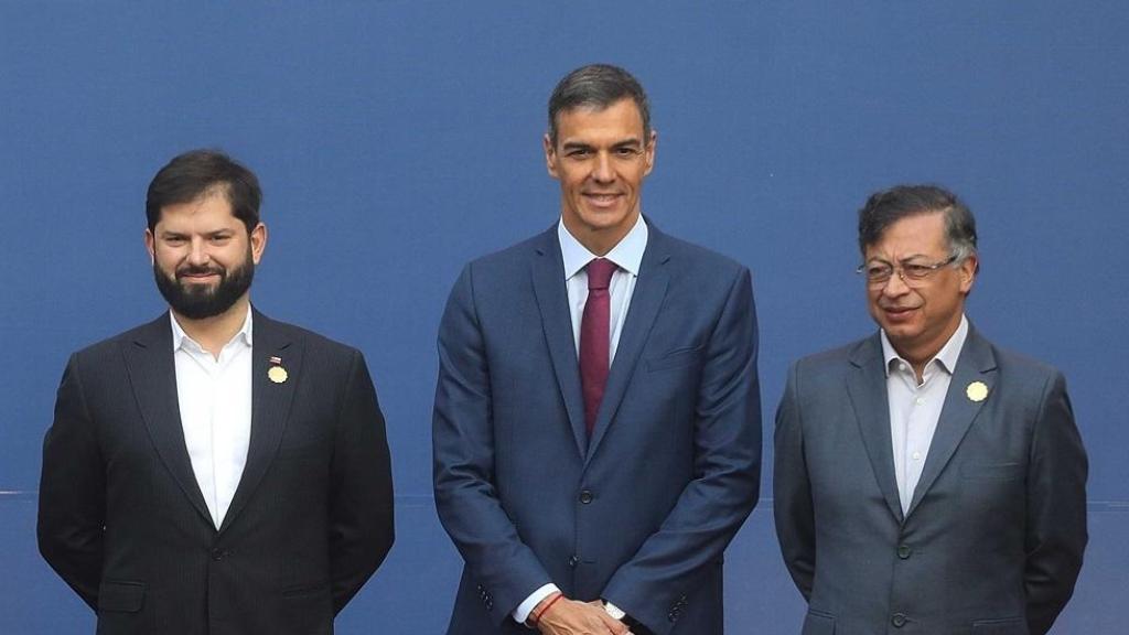 Gabriel Boric, Pedro Sánchez y Gustavo Petro, en la cumbre de Barcelona celebrada el pasado fin de semana.
