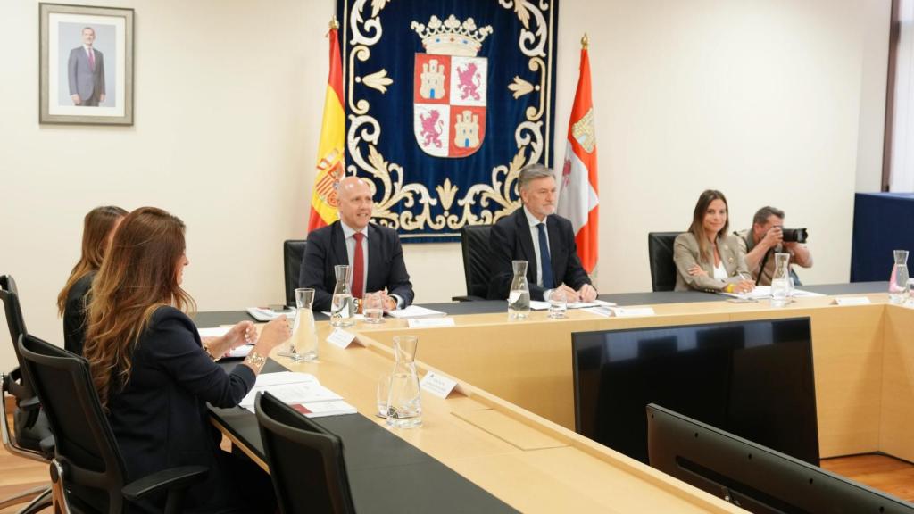 Primera reunión de la Mesa de las Cortes de Castilla y León de esta XII Legislatura.