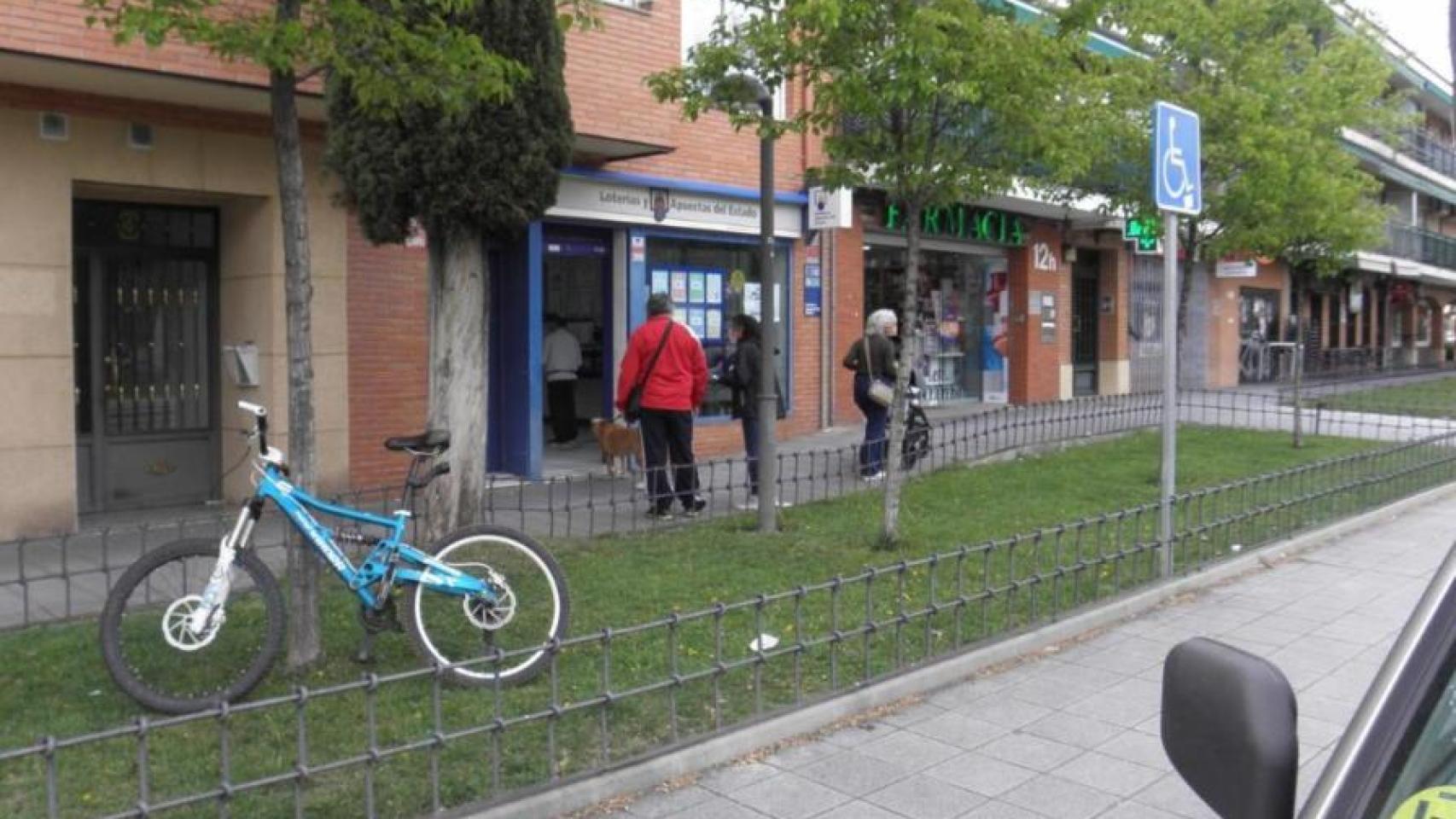 La administración de Azuqueca de Henares donde se ha sellado el boleto premiado.