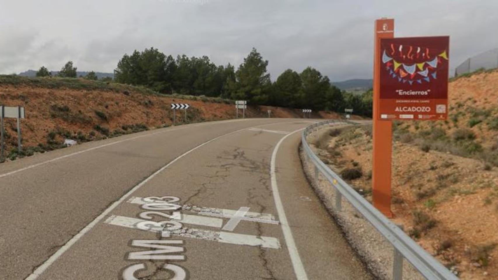 La CM-3203 a la altura de Alcadozo.