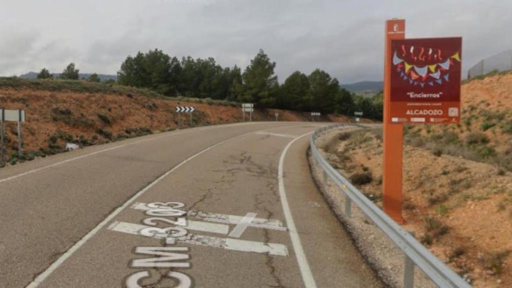 La CM-3203 a la altura de Alcadozo.