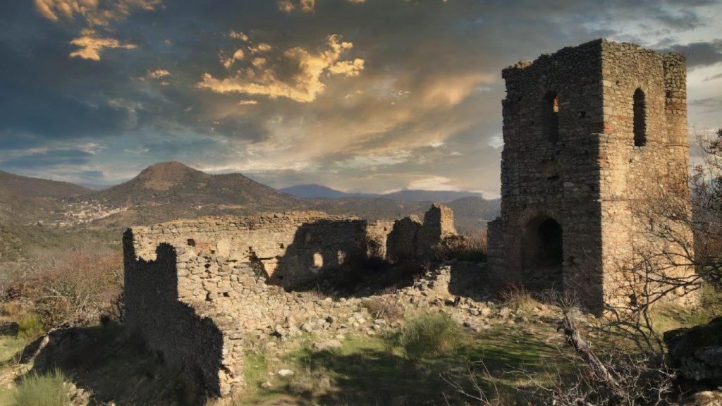 Castillo de Bayuela.